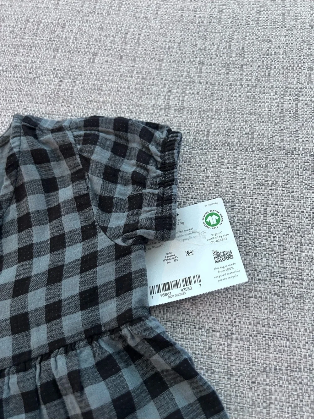 Carter’s Black and Gray Plaid Baby Dress with Bloomers. NWT. Size 6M